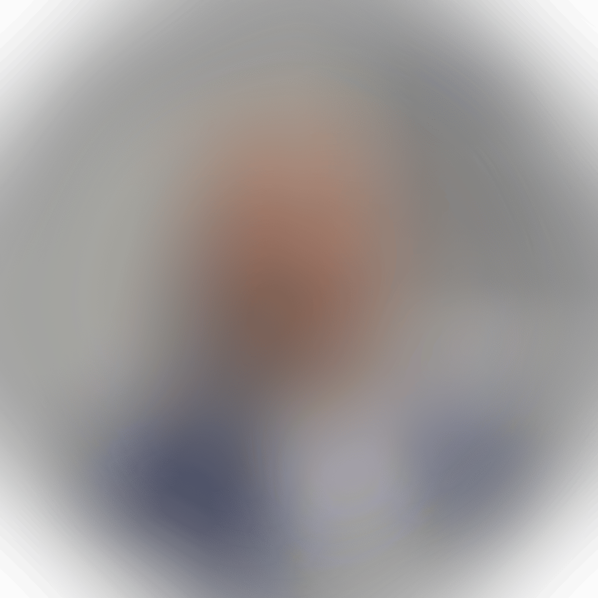 Tom Circle Headshot